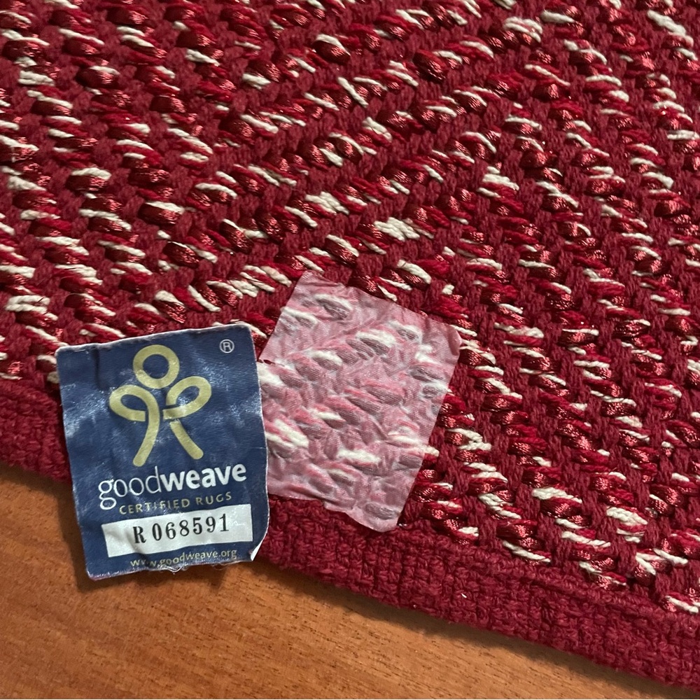 Good Weave Small Red Rug - Picture 5 of 5